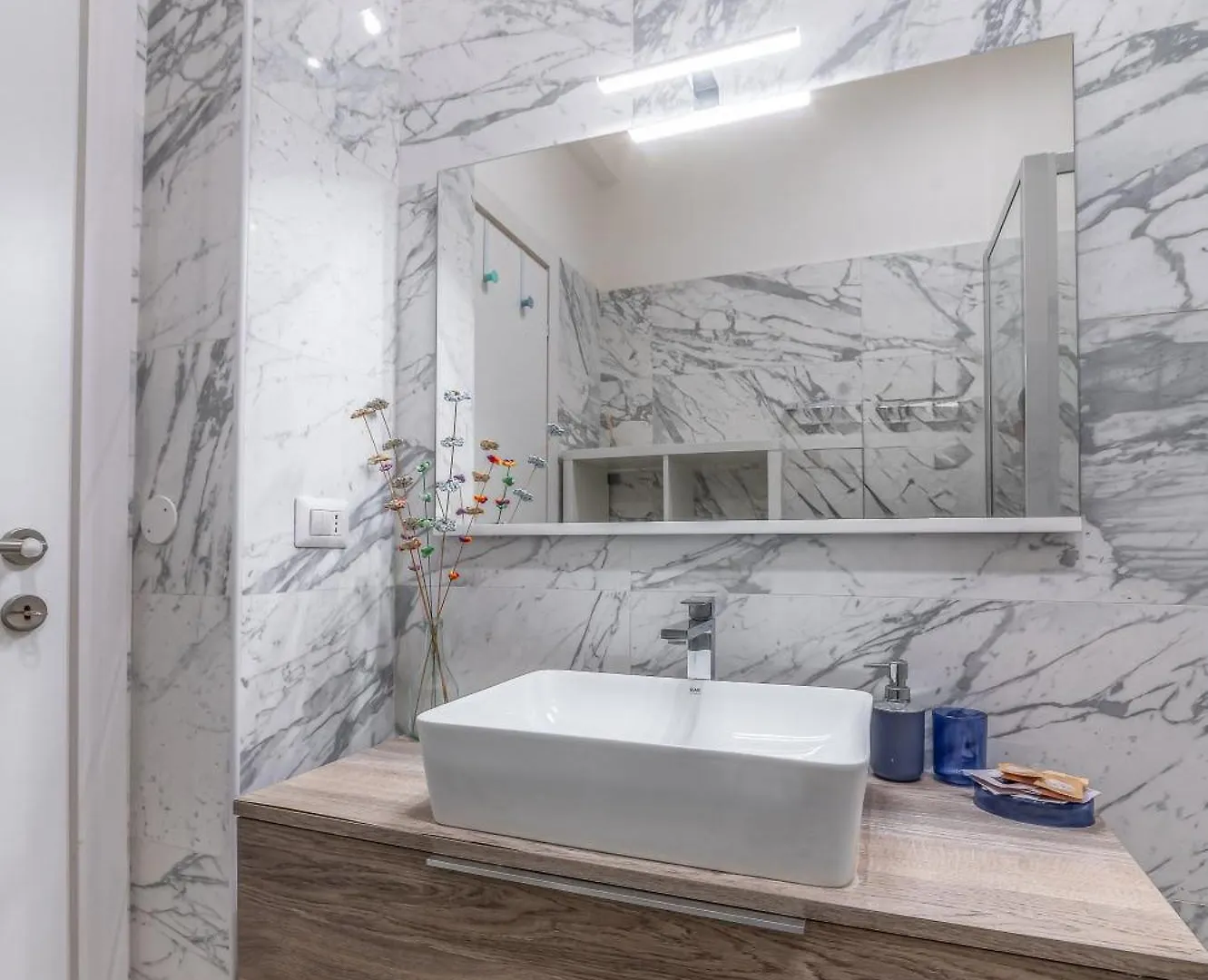 Cozy Rooms - Metro Garbatella & Wi-Fi Rome